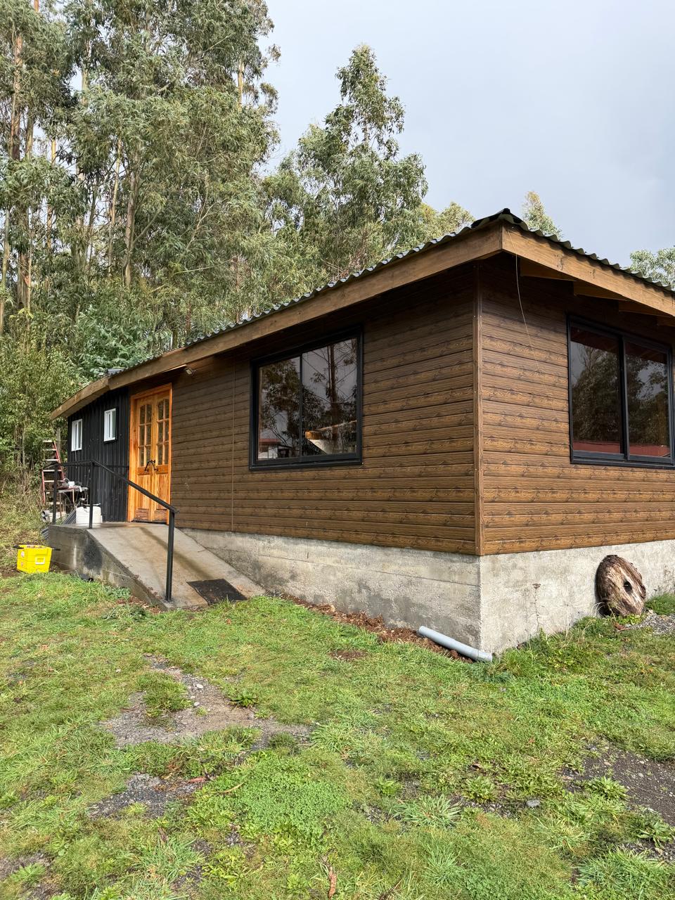 Cabaña de madera terminada